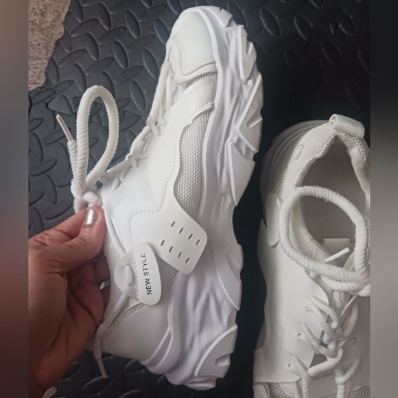 Men White Chunky Sneakers - Picture 5 of 12